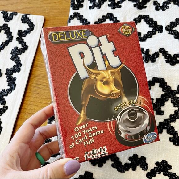NEW Hasbro Deluxe Pit Corner the Market Card Game with bell stock family fun - Picture 1 of 3